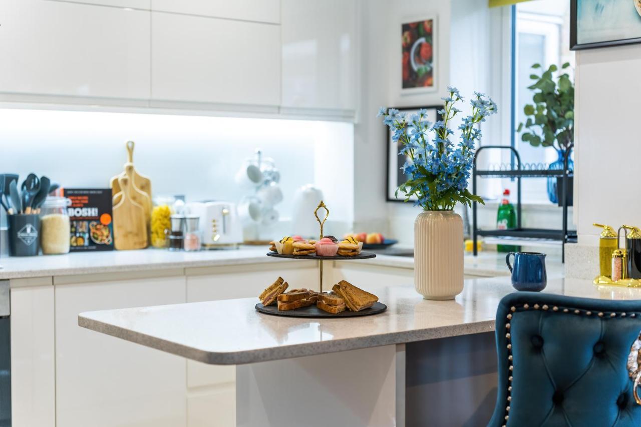 Chic 3 Bed Apartment Near London Bridge With Balcony Екстериор снимка